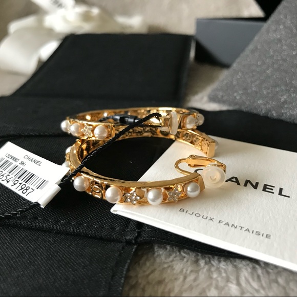 SOLD Chanel clip on earrings hoop crystal pearl - Picture 5 of 6